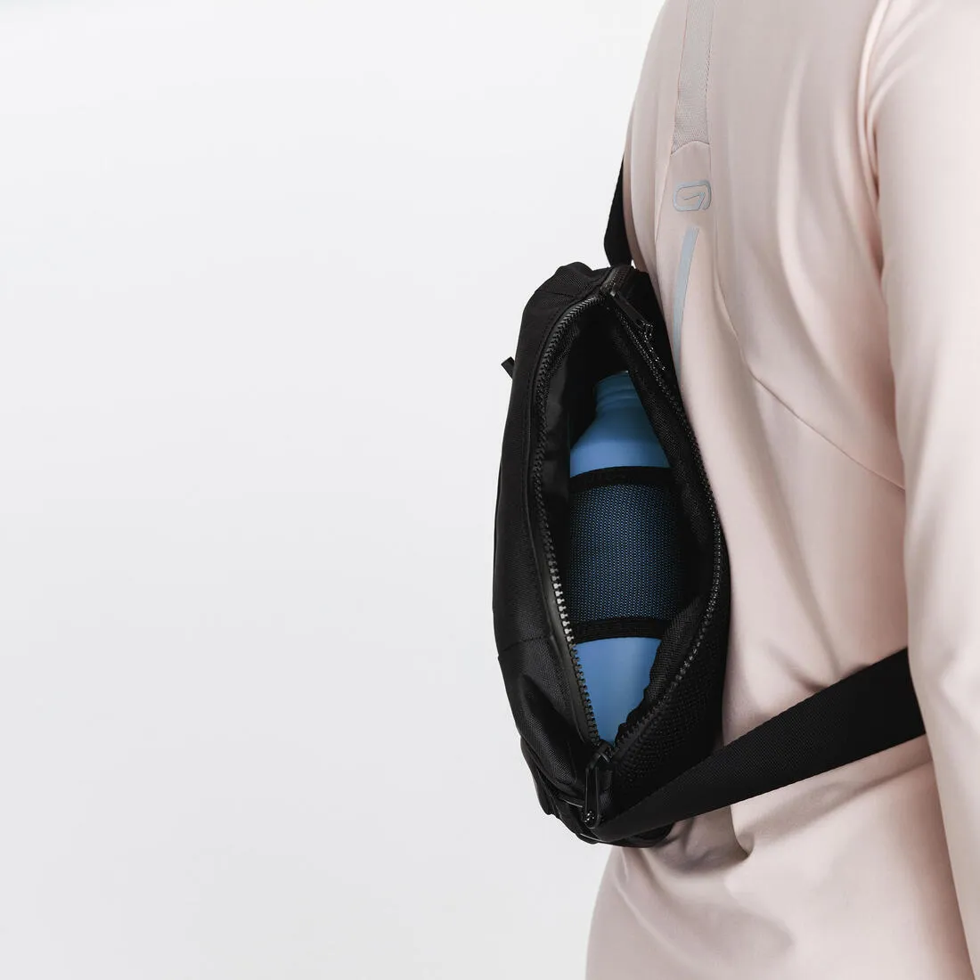 URBAN WALKING ACTIVE MBLTY MESSENGER BAG